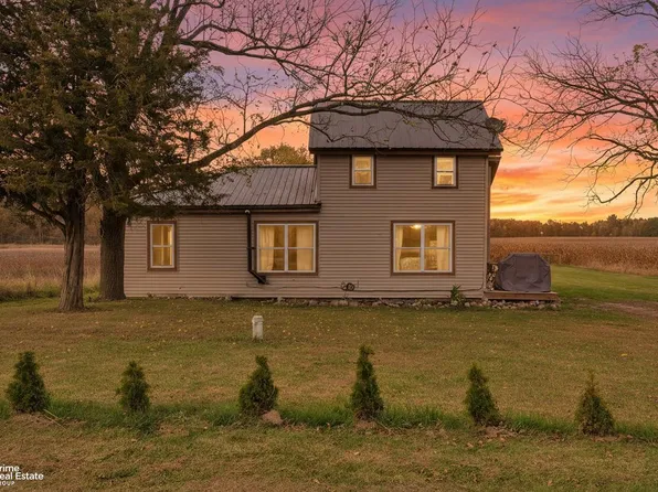 3271 E Beard Rd, Morrice, MI 48857