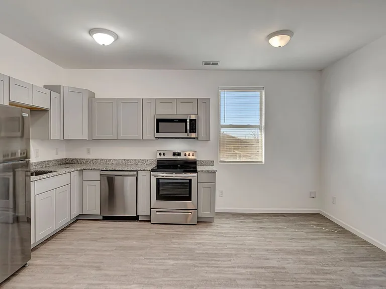 Hickory Lofts — Photo 6