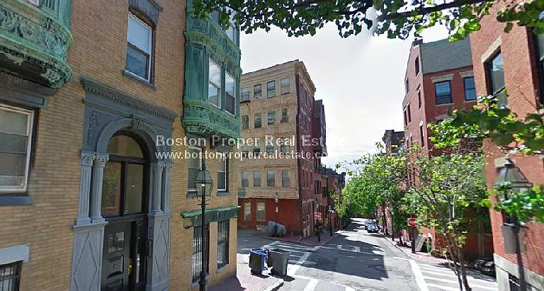 108 Myrtle St #10 — Photo 2