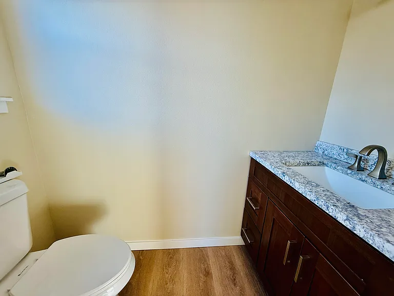 Ensuite bathroom in primary bedroom-mirror is up now
