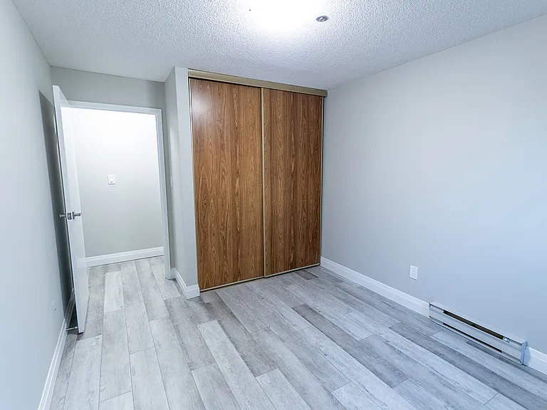 575 Lake St — Photo 18