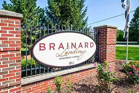 Brainard Landings — Photo 34