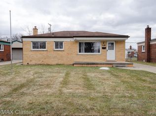 33211 Florence St, Garden City, MI 48135