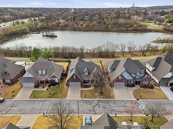 4th image of 9402 S 73rd East Ave