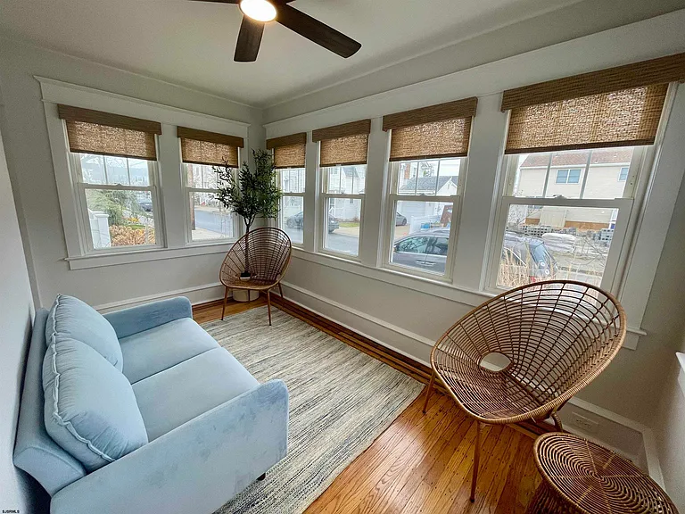 112 N Belmont Ave — Photo 7