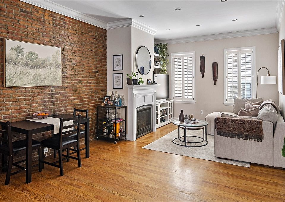 1st image of 52 Mystic St #1