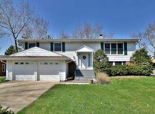 192 Circle Ave, Bloomingdale, IL 60108