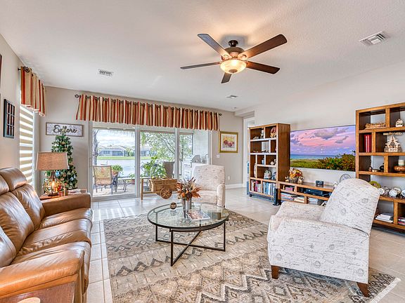 5th image of 10686 SW Sunray Street