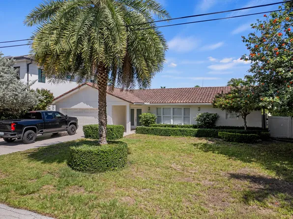 935 Dogwood Drive, Delray Beach, FL 33483