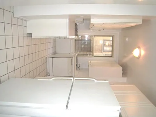 Rented by Metropolitan Equities | media 28