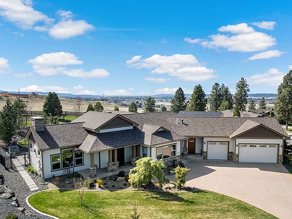 2nd image of 365 N Legacy Ridge Dr