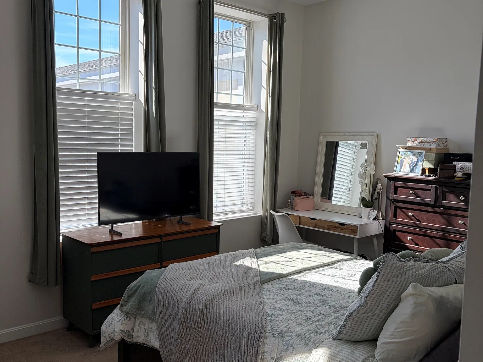 1 bed, 1036 sqft, $2,550 — Photo 3