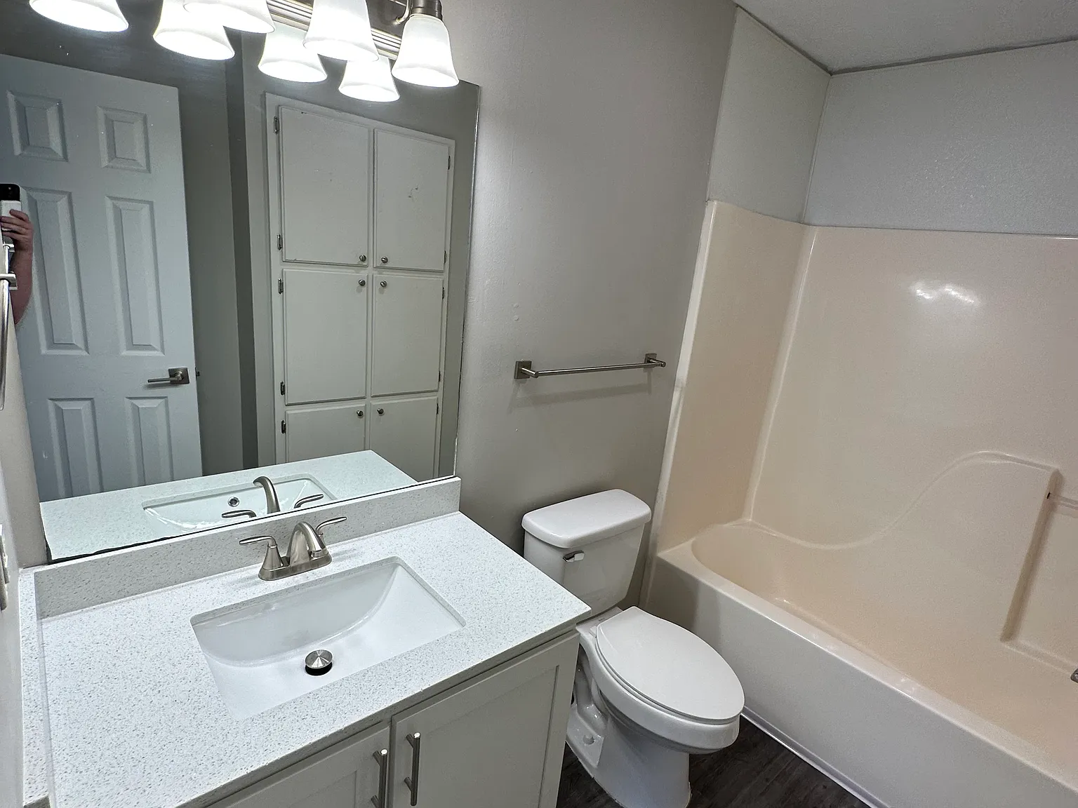 2 bed, 1183 sqft, $1,475 — Photo 2