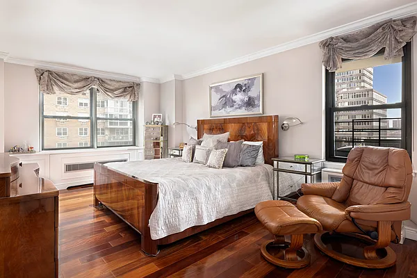 Sold by Douglas Elliman | media 16