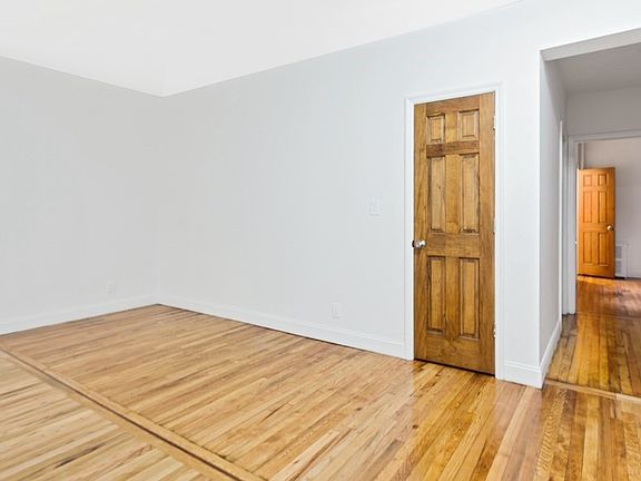 3rd image of 90 E 208th St #1D