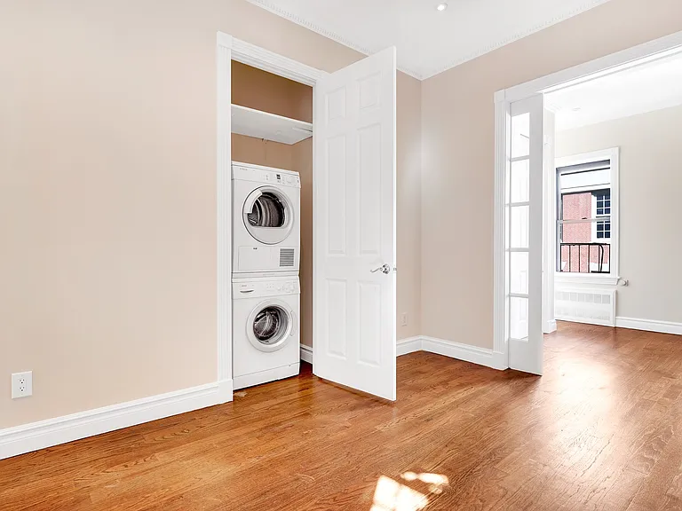 420 E 66th St #5C — Photo 1