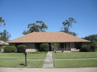 13847 Shady Ridge Ave, Baton Rouge, LA 70817