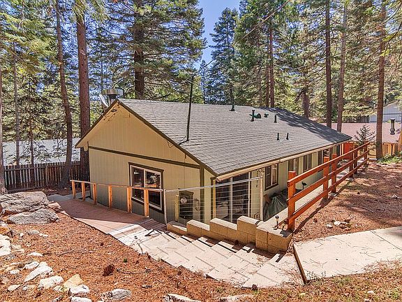 2nd image of 26574 Lake Forest Dr