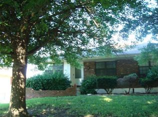 703 NW 6th St APT A, Blue Springs, MO 64014