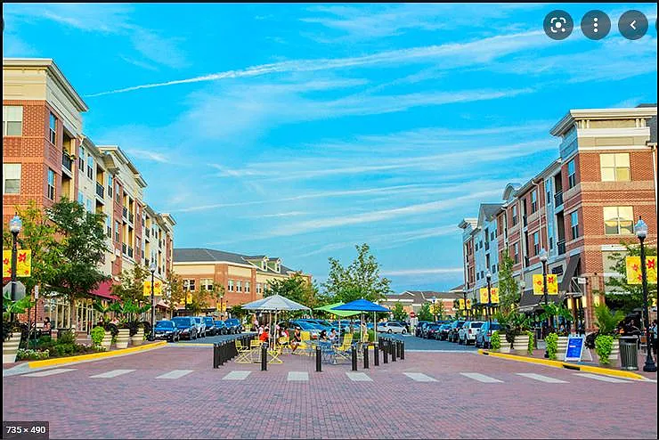 Potomac station area 1 min from the house