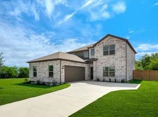 100 Goldeneye Dr, Desoto, TX 75115