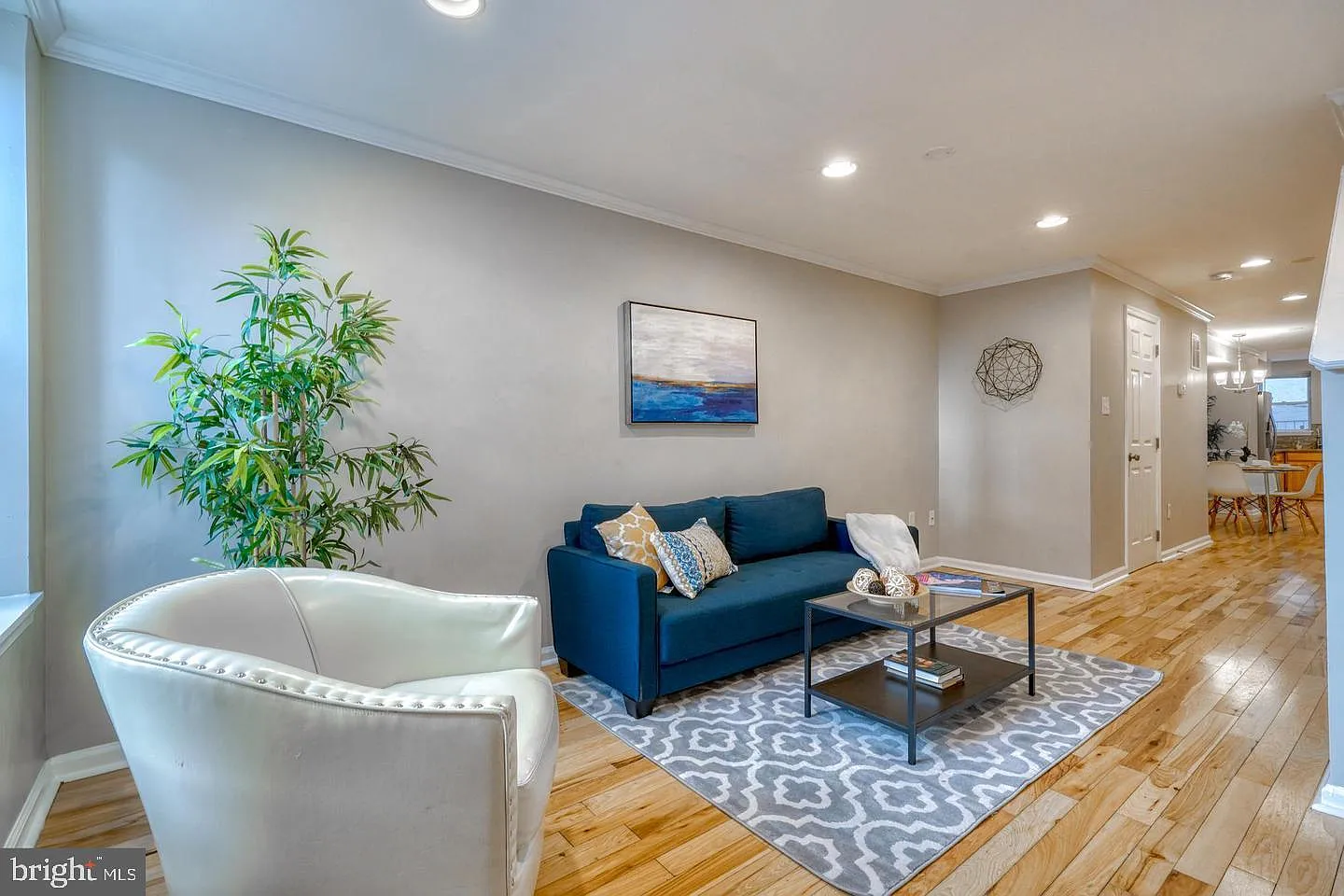 2 bed, 2.5 bath, 1456 sqft, $2,200 — Photo 2