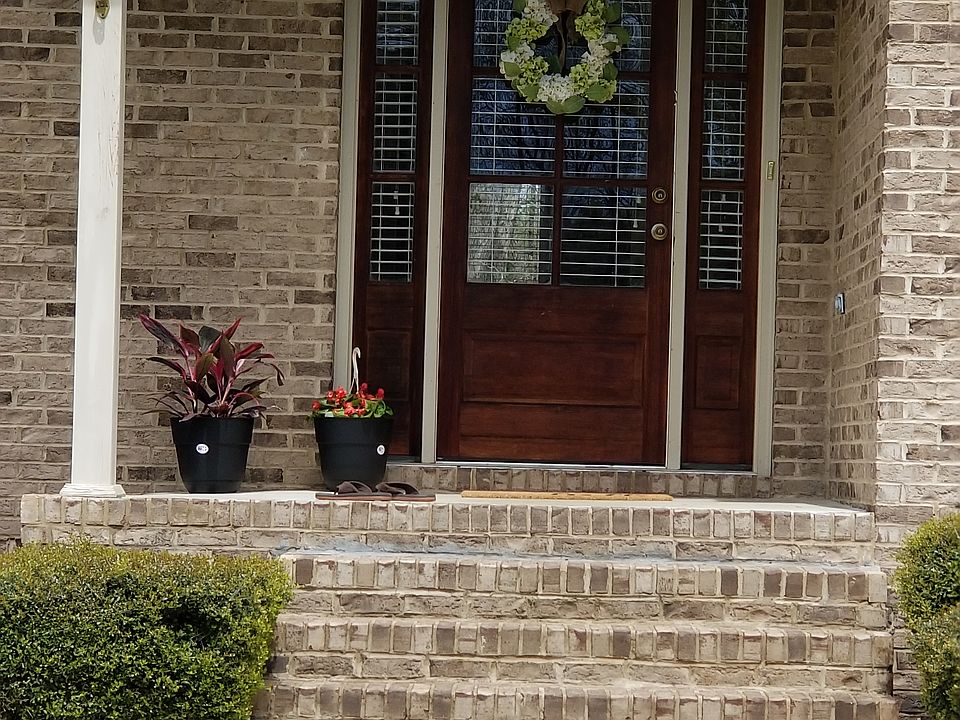 Beautiful front door entryway