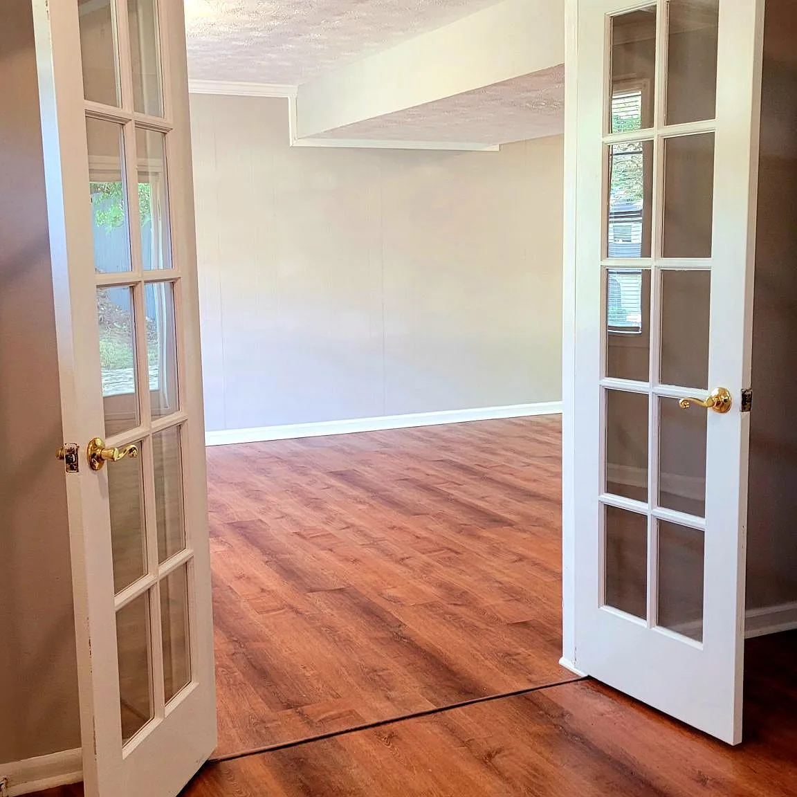 3 bed, 2.5 bath, 1936 sqft, $2,150 — Photo 4