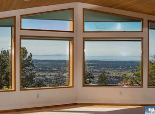 585 Owls Nest Rd, Sequim, WA 98382