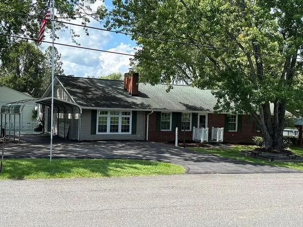 909 Forest Ave, Radford, VA 24141