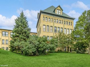 628 Congdon Ave, Elgin, IL 60120