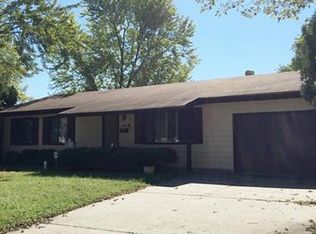 611 W Nixon Dr, O'Fallon, IL 62269