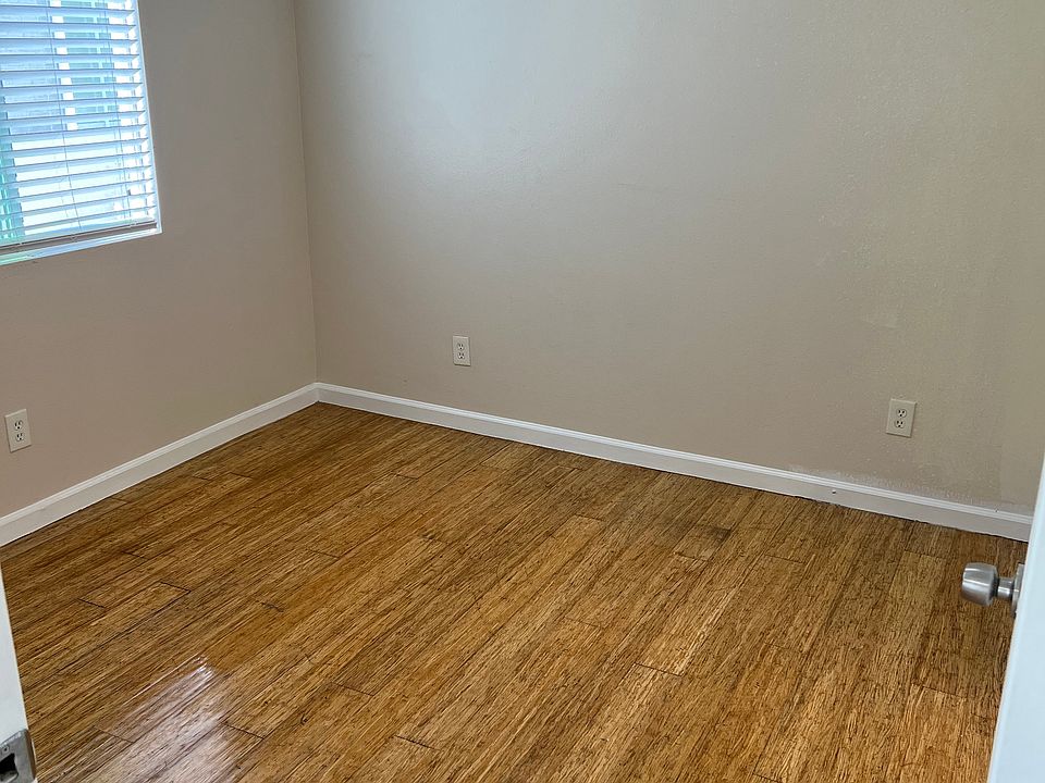 2nd image of 1640 Sherman Pl APT 9