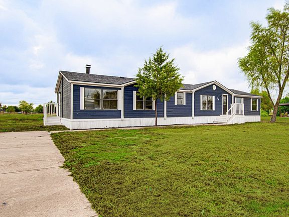 2nd image of 129 Hearne Ln