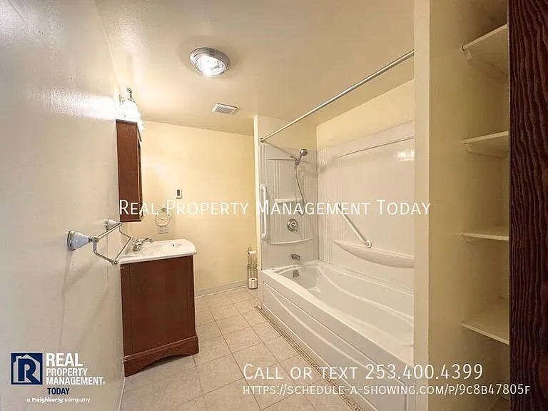338 Regents Blvd #UPPER — Photo 14