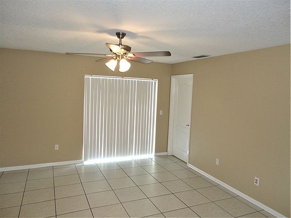 3rd image of 15232 Quailmoor St