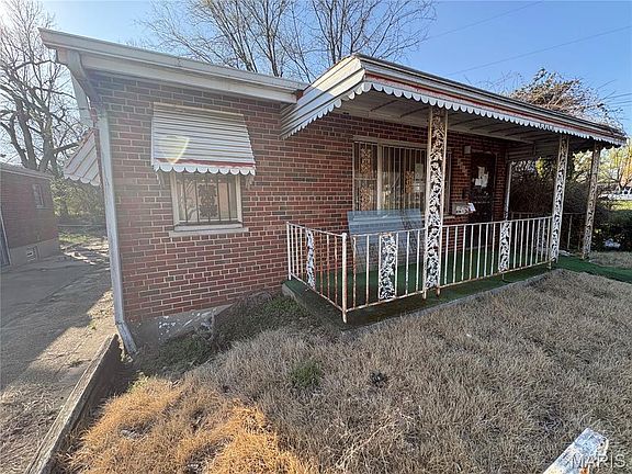 2nd image of 4414 Dryden Ave