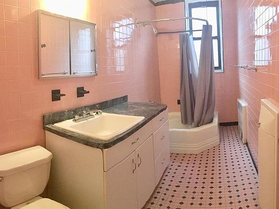 5th image of 318 W 88th St APT 3B