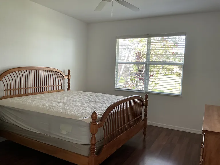 6354 Astor Pl — Photo 10