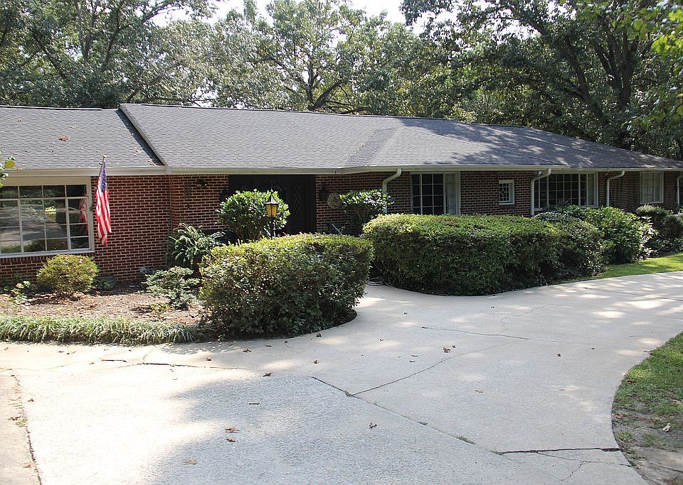 Front with Circle driveway 