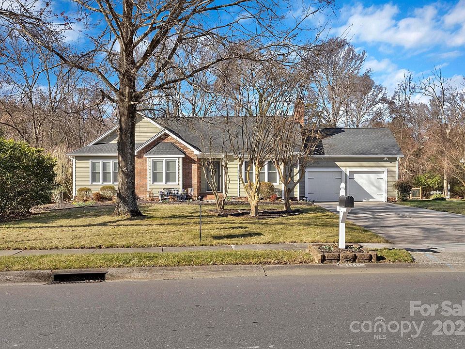 1st image of 13015 Greycrest Dr