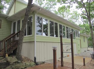 34 Rosegarden Ln, Reeds Spring, MO 65737