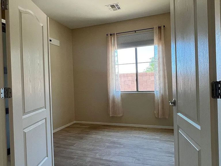 3802 E Flower Ct — Photo 23