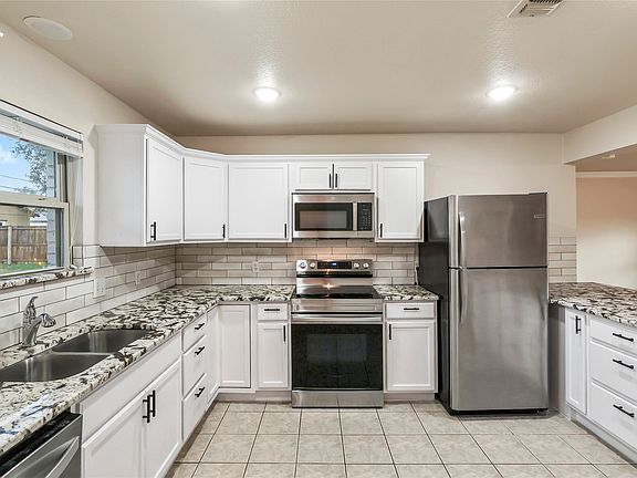 5th image of 312 Bonnie View Dr
