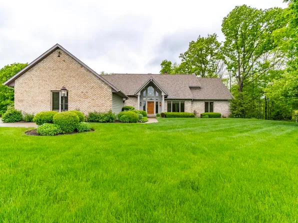 2930 Covington Farms Rd, Fort Wayne, IN 46814