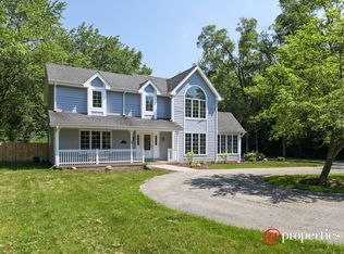 2369 Checker Rd, Long Grove, IL 60047