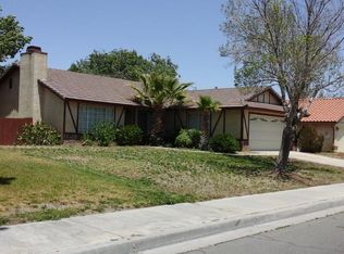 2863 La Vida Dr, Lancaster, CA 93535