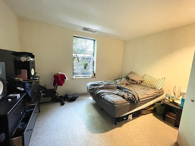 95 Gainsborough St #402 — Photo 9