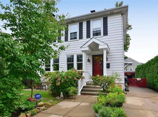 94 Summit Ave, Providence, RI 02906