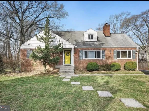 8801 Christina Ln, Clinton, MD 20735